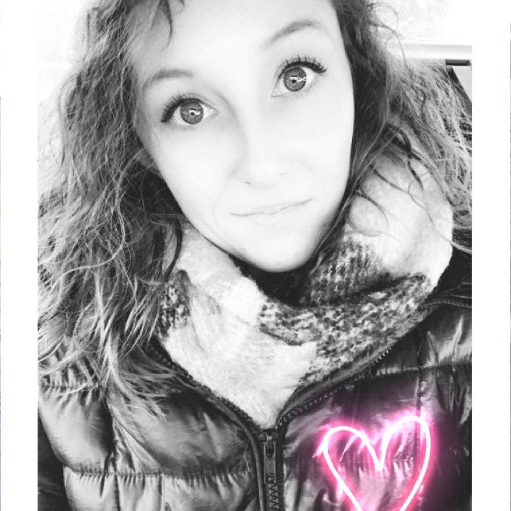 Meet your Posher, Kelly